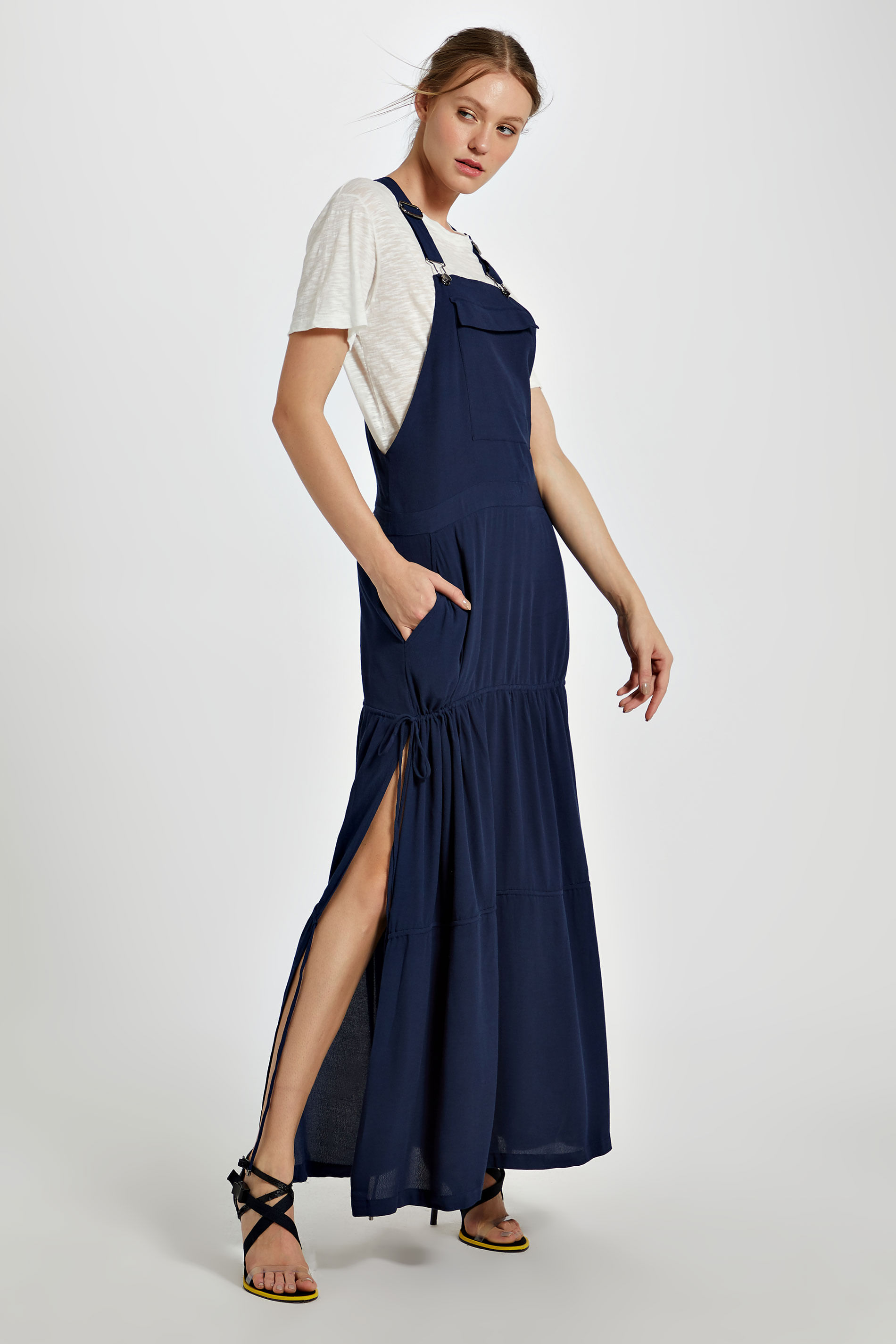 vestido de viscose azul marinho
