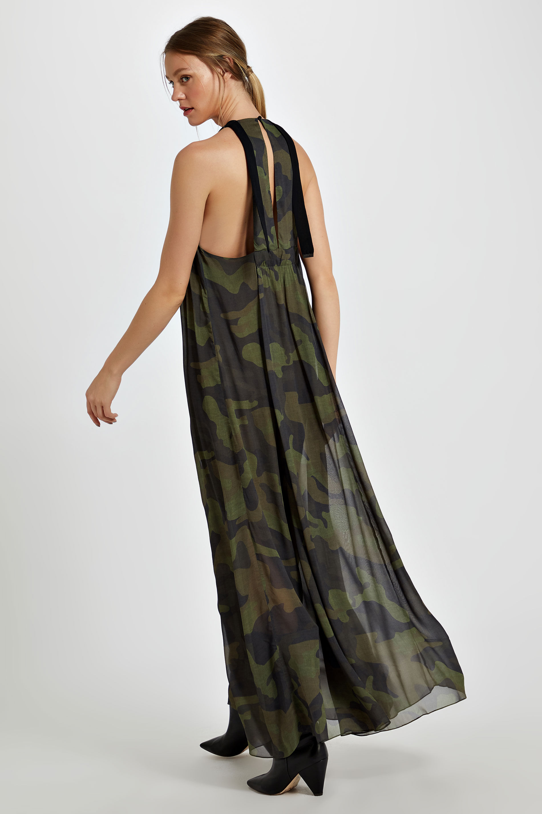vestido longo camuflado