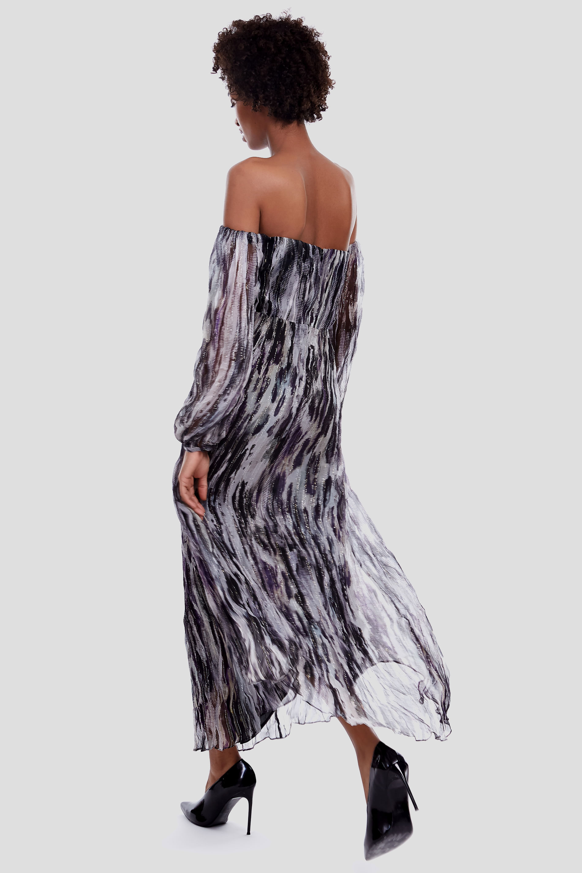 vestido de seda estampado midi